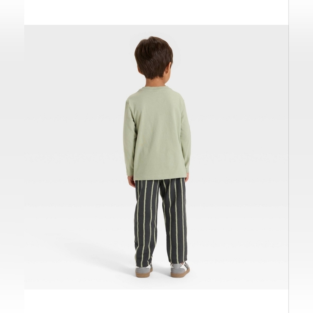 New Toddler Boys' Long Sleeve Halloween French Terry Shirt and Pants Set - Picture 3 of 5